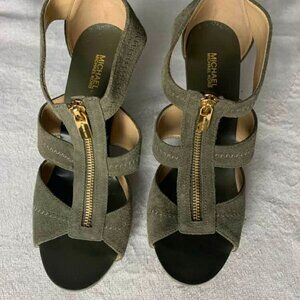 EUC Michael Kors Olive Green with Gold Zipper Leather Heels size 9